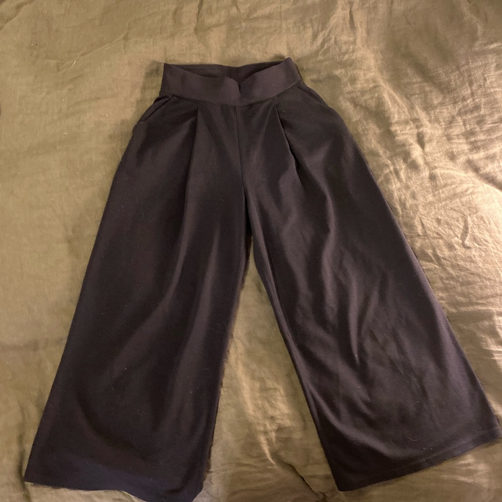 Lululemon Gaucho pants